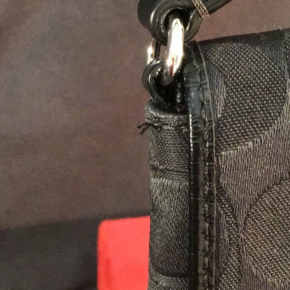 Coach Signature wristlet/clutch - Picture 8 of 10